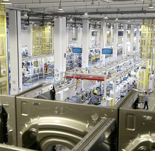 現(xiàn)代化智能工廠引領(lǐng)制造業(yè)革新，世界一流技術(shù)賦能產(chǎn)業(yè)升級(jí)